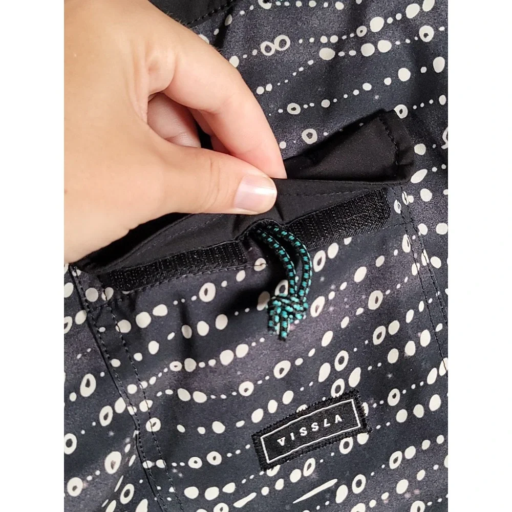 Vissla Board Shorts Mens 32 Black Upcycle Coconut Surf Swim Trunks 9